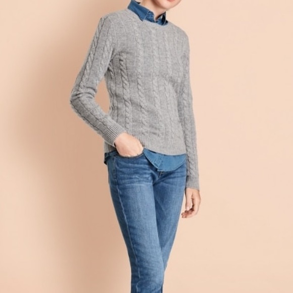 GAP Sweaters - Gap Gray Cable Knit Sweater